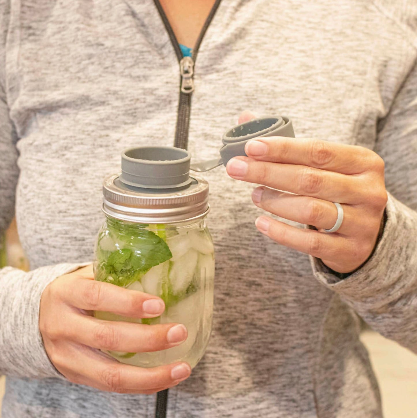 Silicone Chug Lid for Regular Mouth Mason Jar
