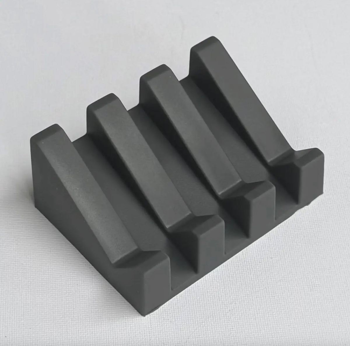 Silicone Self-Draining Angled Soap Dish